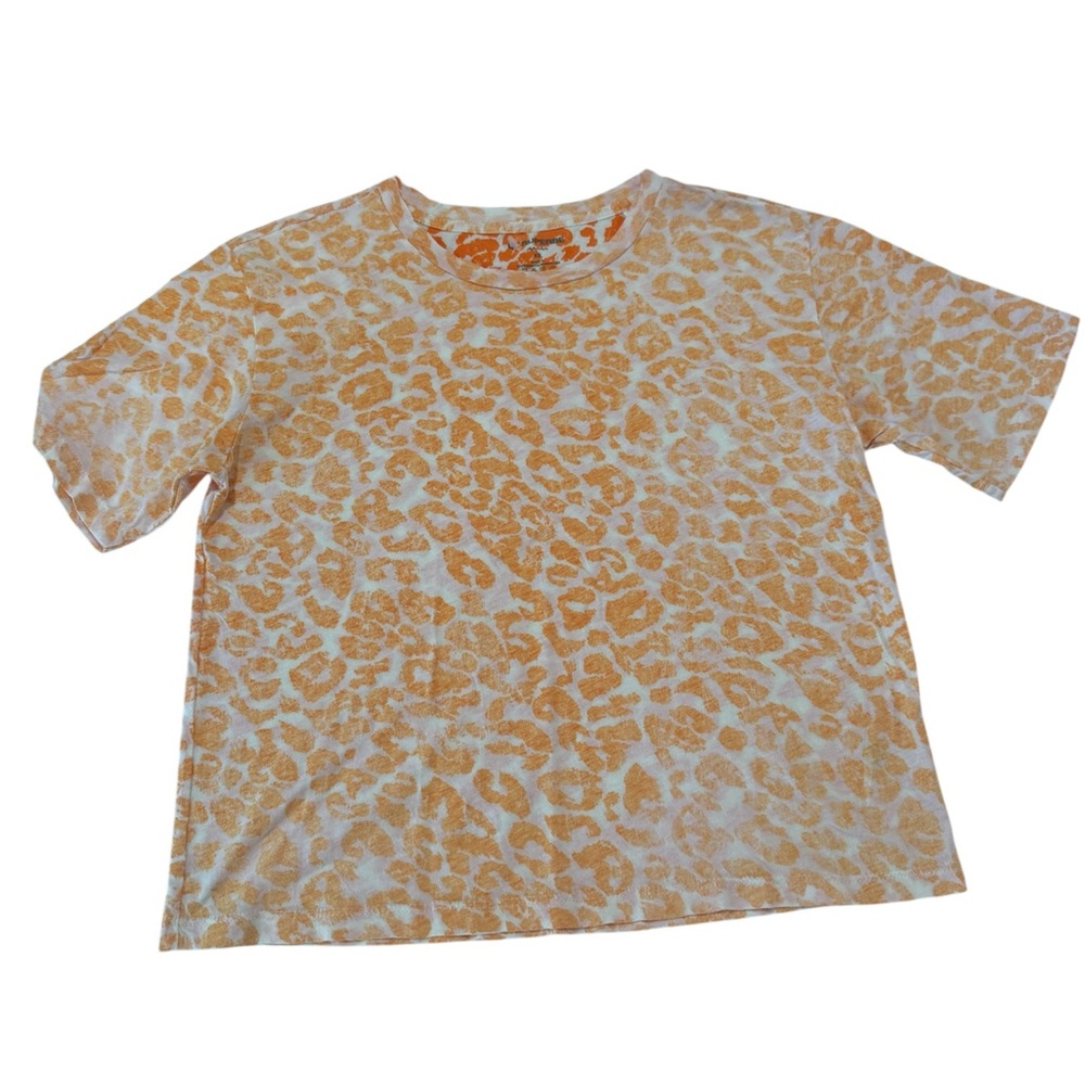 Women's Peach Leopard Print Short Sleeve Top - Picture 2 of 8